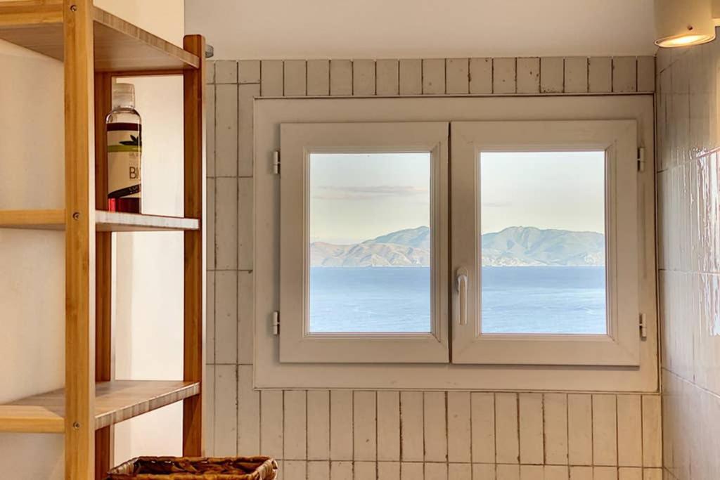 Cargese, Appartement De Charme Surplombant Le Port Luaran gambar