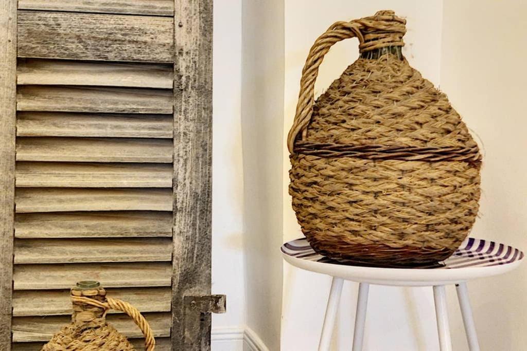 Cargese, Appartement De Charme Surplombant Le Port Luaran gambar