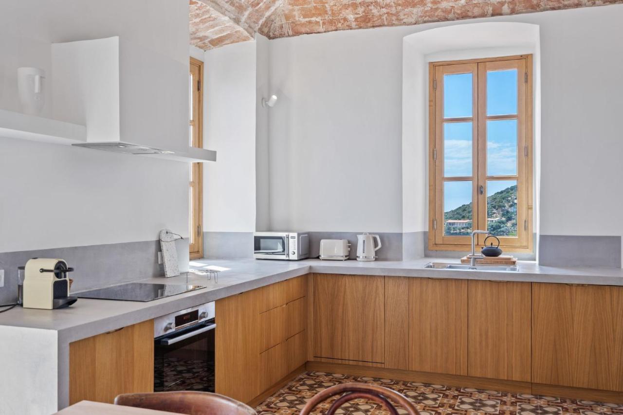 Cargese, Appartement De Charme Surplombant Le Port Luaran gambar