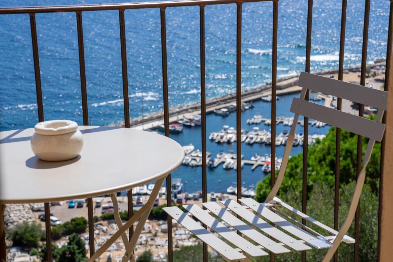 Cargese, Appartement De Charme Surplombant Le Port Luaran gambar